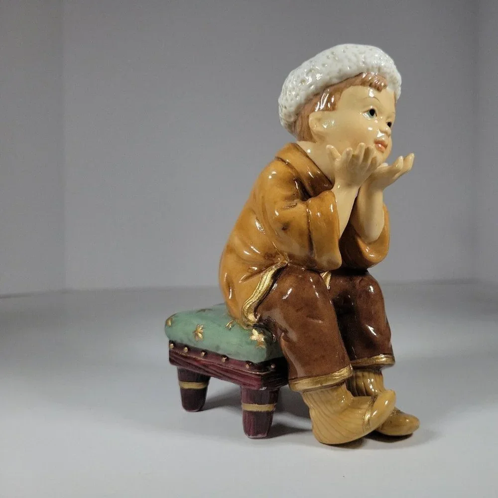 Heritage Mint LTD 2003 Porcelain Christmas Setting 1 REPLACEMENT PIECE Boy Stool